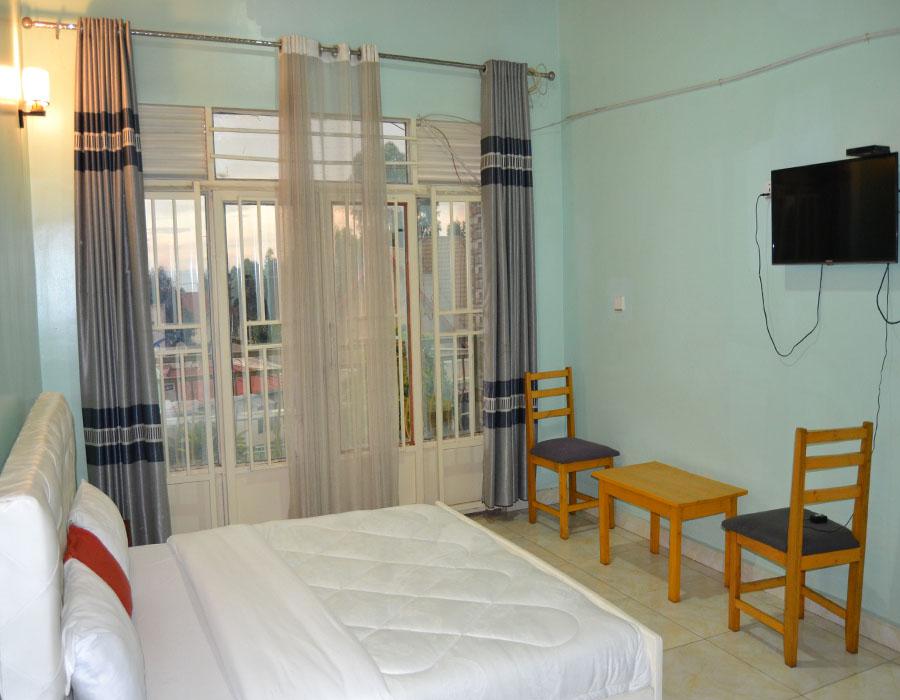Economy Room