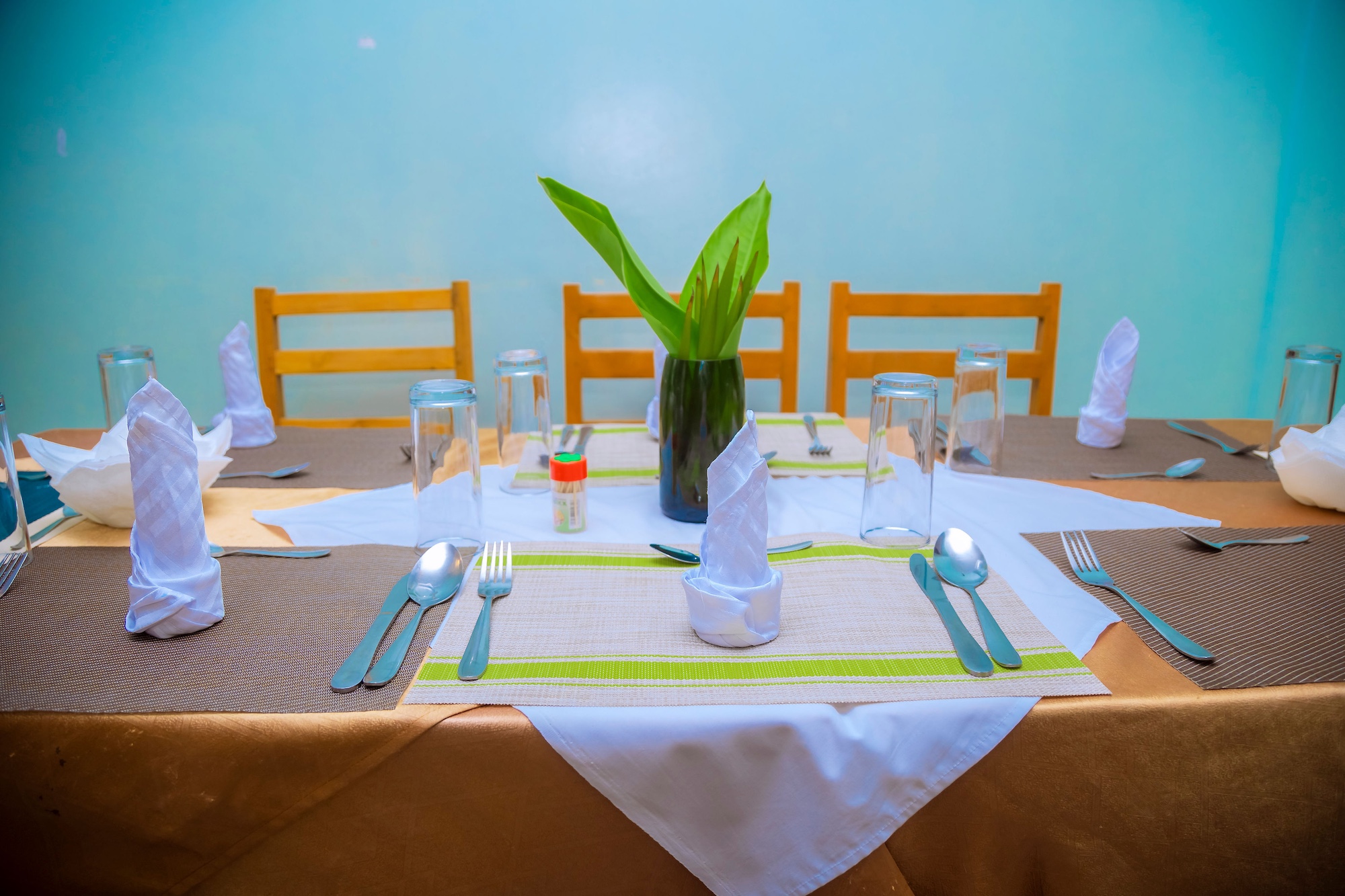 Bar & Restaurant - Thumbnail 5